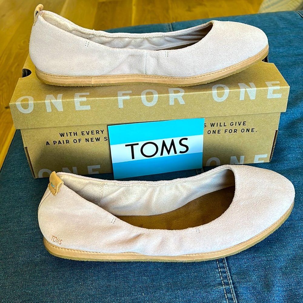 TOMS Olivia Blush Suede flat